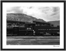 Load image into Gallery viewer, LOCOMOTIVE 481 ~ D&amp;SNG RR ~ TRAIN YARD