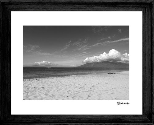 KEAWAKAPU BEACH ~ MAUI MOUNTAIN ~ GRAYSCALE ~ 3:4