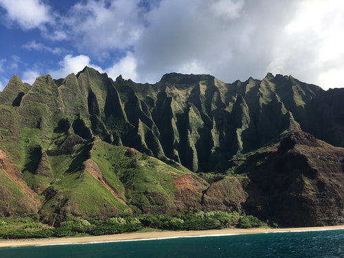 NA PALI COAST CLIFFS ~ RAZOR SHARP RIDGES ~ 3:4
