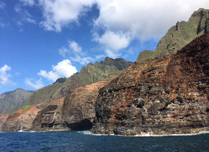 NA PALI COAST CLIFFS ~ MOUNTAINOUS SHORELINE RIDGE ~ 3:4
